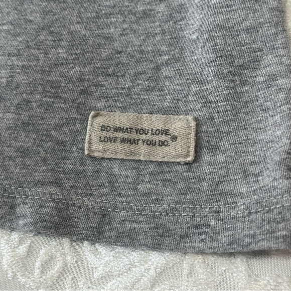 Life Is Good Crusher Lite V-Neck America The Beautiful TShirt Size Large - Picture 5 of 8